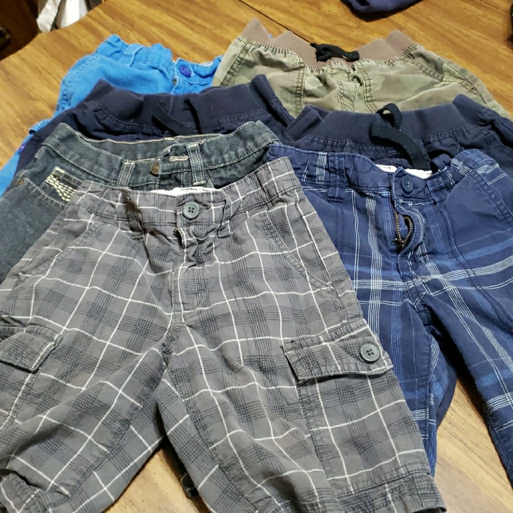 Boys shorts bundle❤